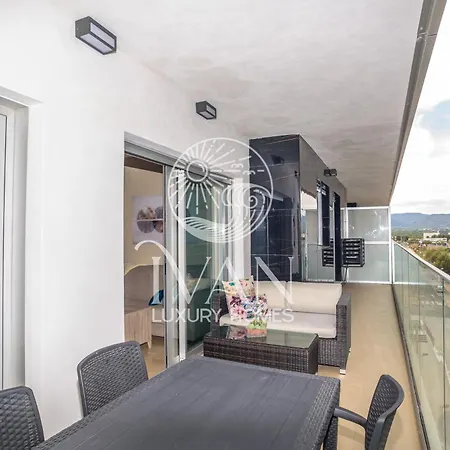 Casa Jon Ivan Luxury Homes 4ªpta Norte 1ªlinea Apartment
