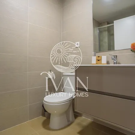 Casa Jon Ivan Luxury Homes 4ªpta Norte 1ªlinea Apartment
